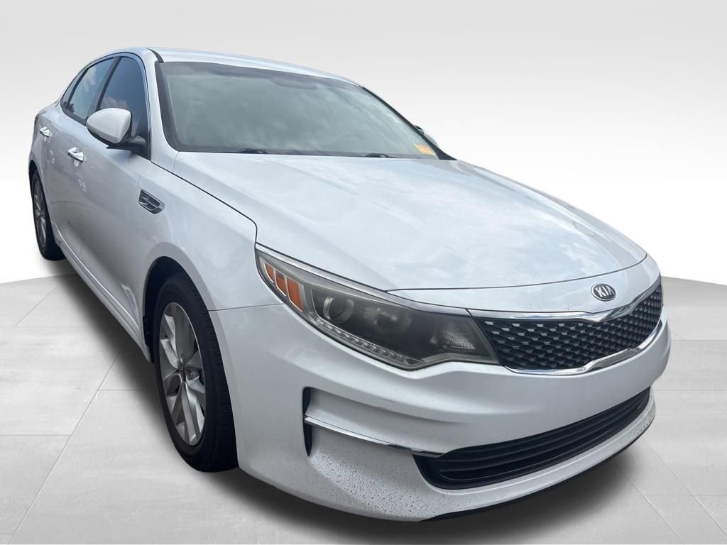 Used 2018 Kia Optima EX FWD image 4