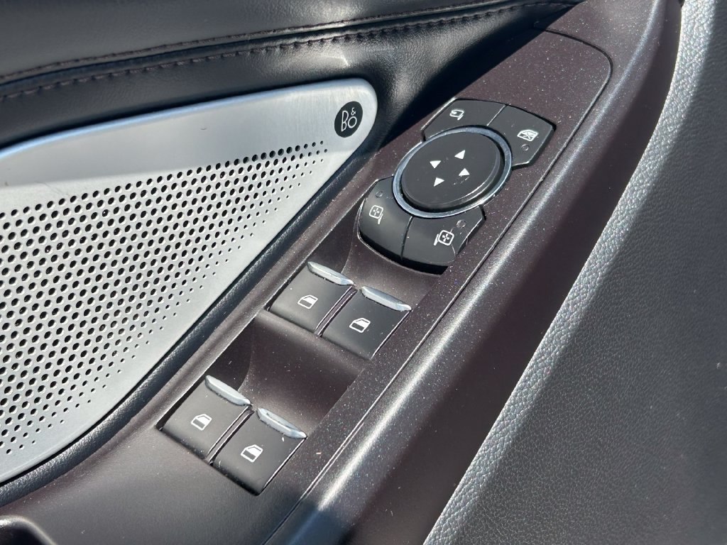 Used 2020 Ford Explorer Platinum w/ Premium Technology Package AWD/4WD image 26