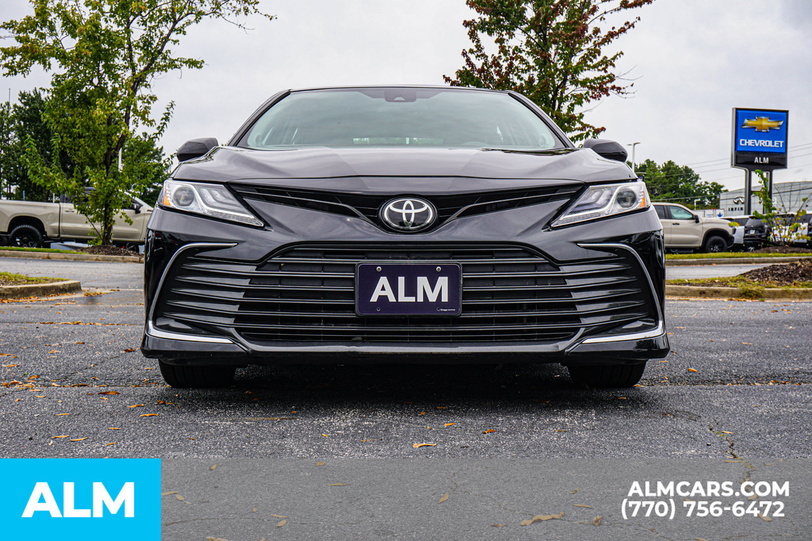 Used 2023 Toyota Camry XLE w/ Navigation Package FWD image 11