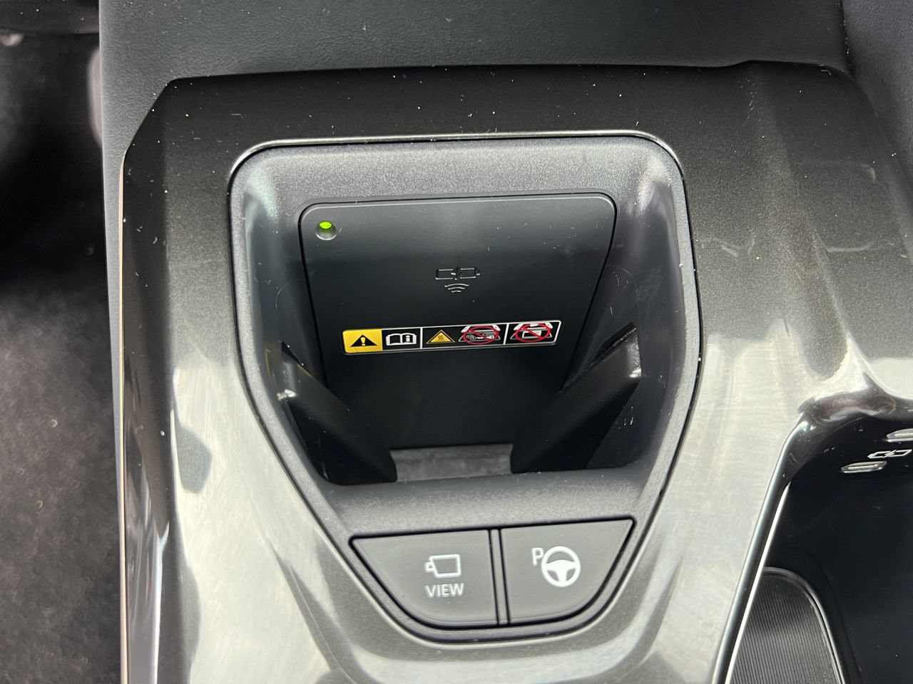 Used 2025 Toyota Crown Platinum AWD/4WD image 21