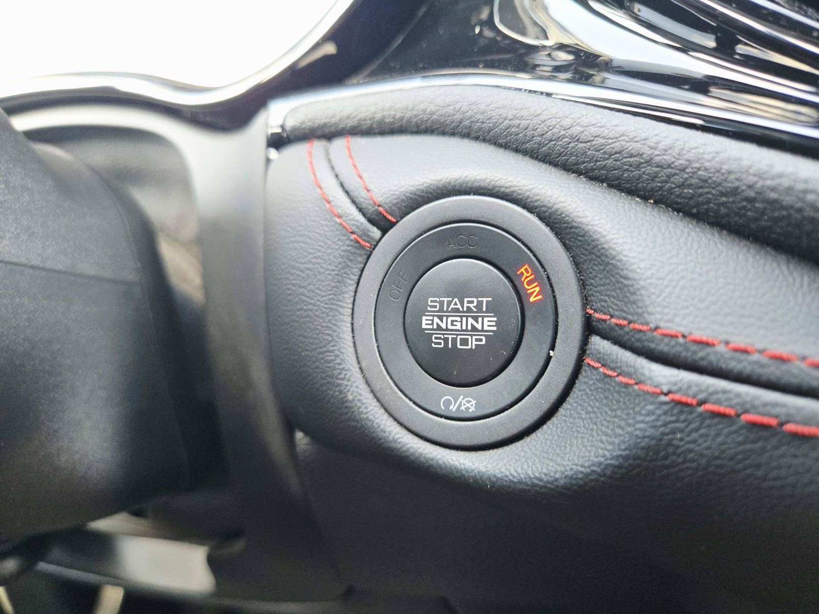 Used 2025 Dodge Durango GT AWD/4WD image 36