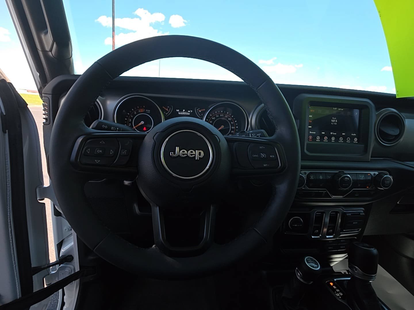 Used 2023 Jeep Wrangler Sport AWD/4WD image 14