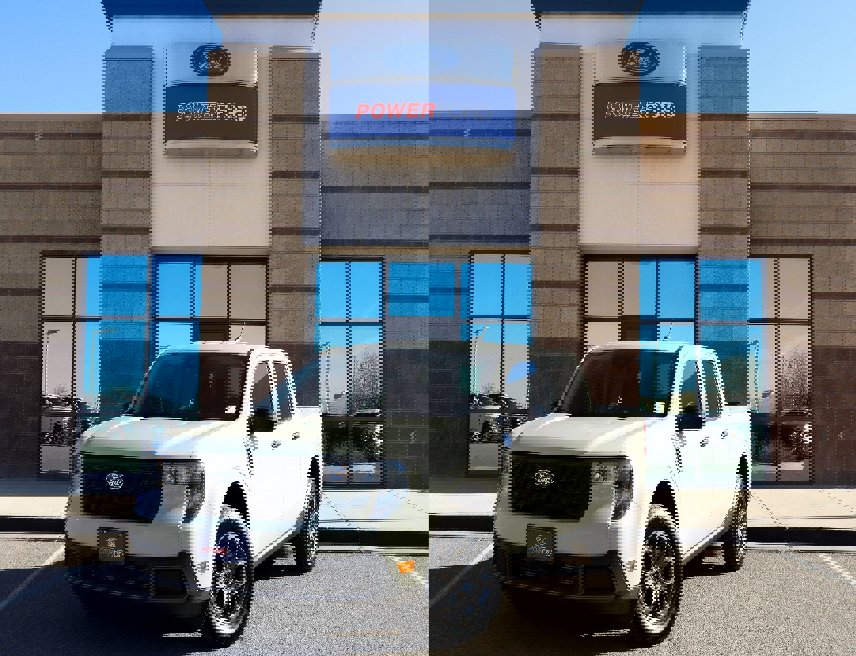 New 2025 Ford Maverick XLT w/ XLT Luxury Package image 2