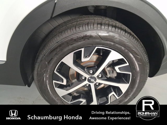 Used 2023 Kia Sportage EX AWD/4WD image 5