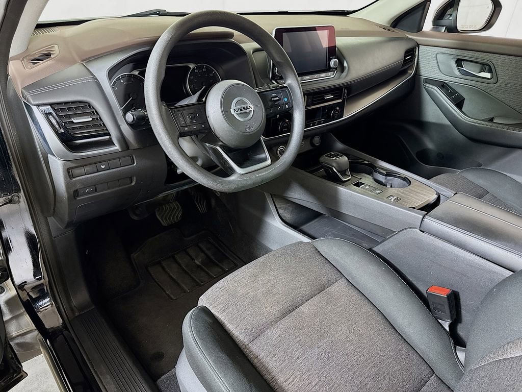Used 2021 Nissan Rogue SV FWD image 7