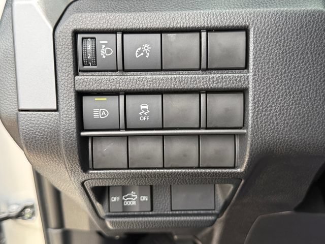 Used 2026 Toyota Tacoma SR5 AWD/4WD image 21