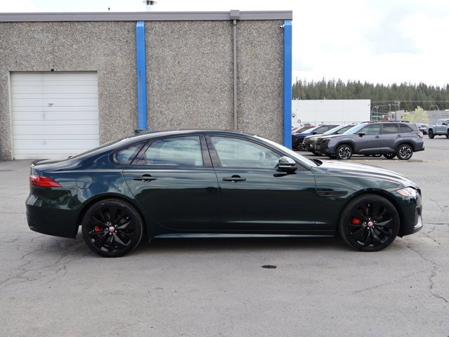 Used 2023 Jaguar XF R-Dynamic SE image 4