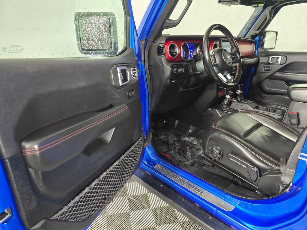 Used 2020 Jeep Gladiator Rubicon w/ Advanced Safety Group AWD/4WD image 23