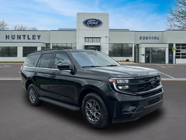 Used 2025 Ford Expedition Active AWD/4WD image 4