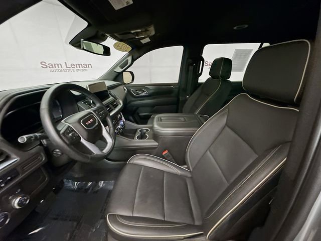 Used 2024 GMC Yukon XL SLT w/ SLT Luxury Package image 23
