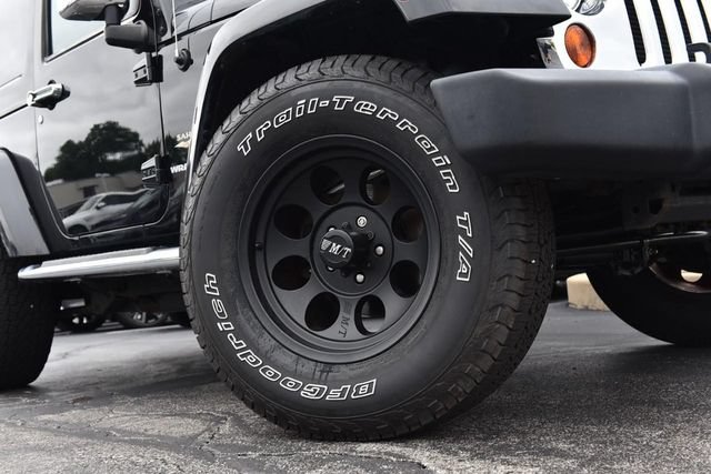 Used 2013 Jeep Wrangler Sahara w/ Dual Top Group AWD/4WD image 3