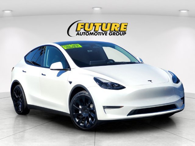 Used 2024 Tesla Model Y Long Range AWD/4WD image 1