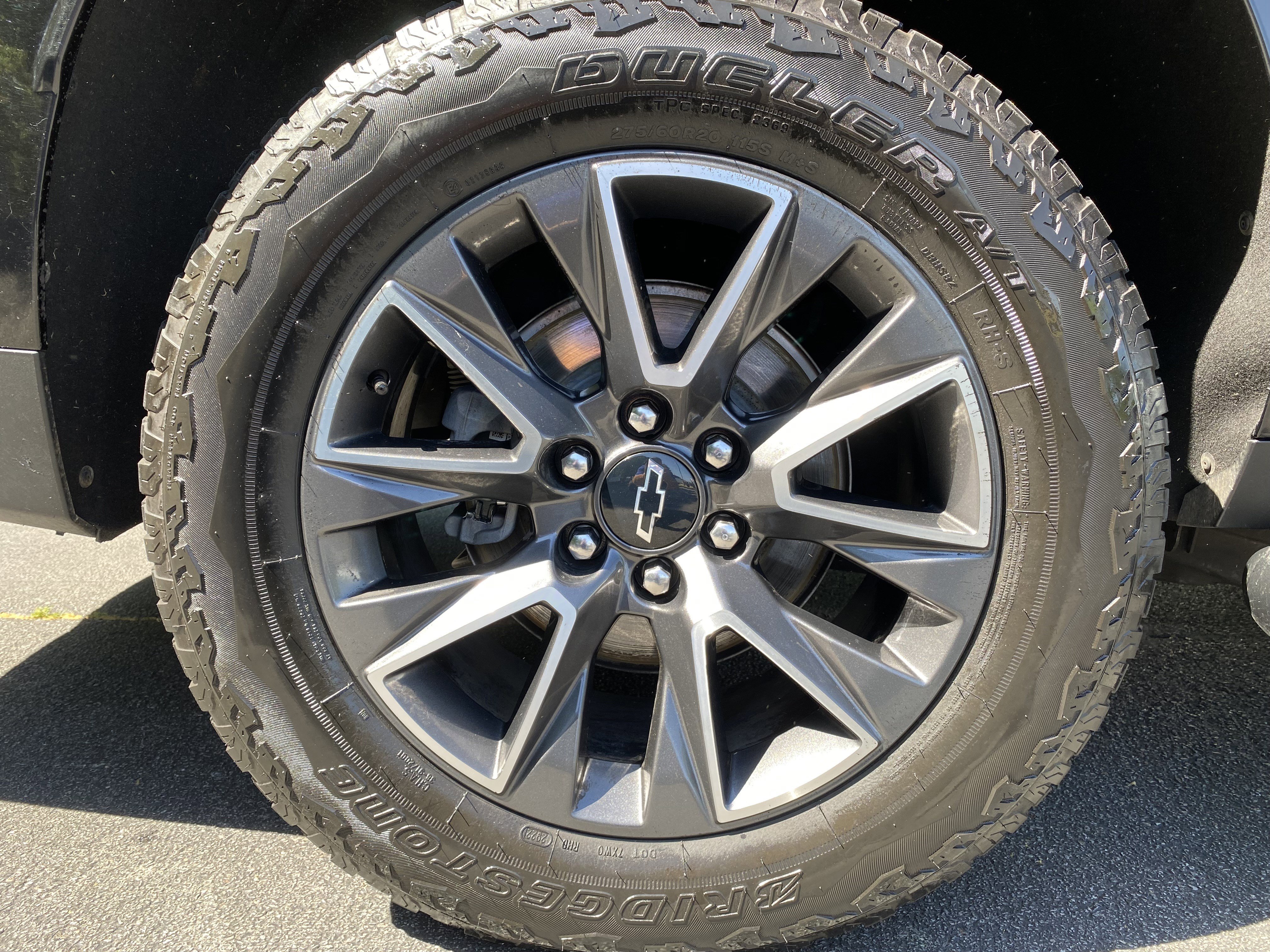 Used 2021 Chevrolet Suburban Z71 w/ Z71 Off-Road Package AWD/4WD image 45