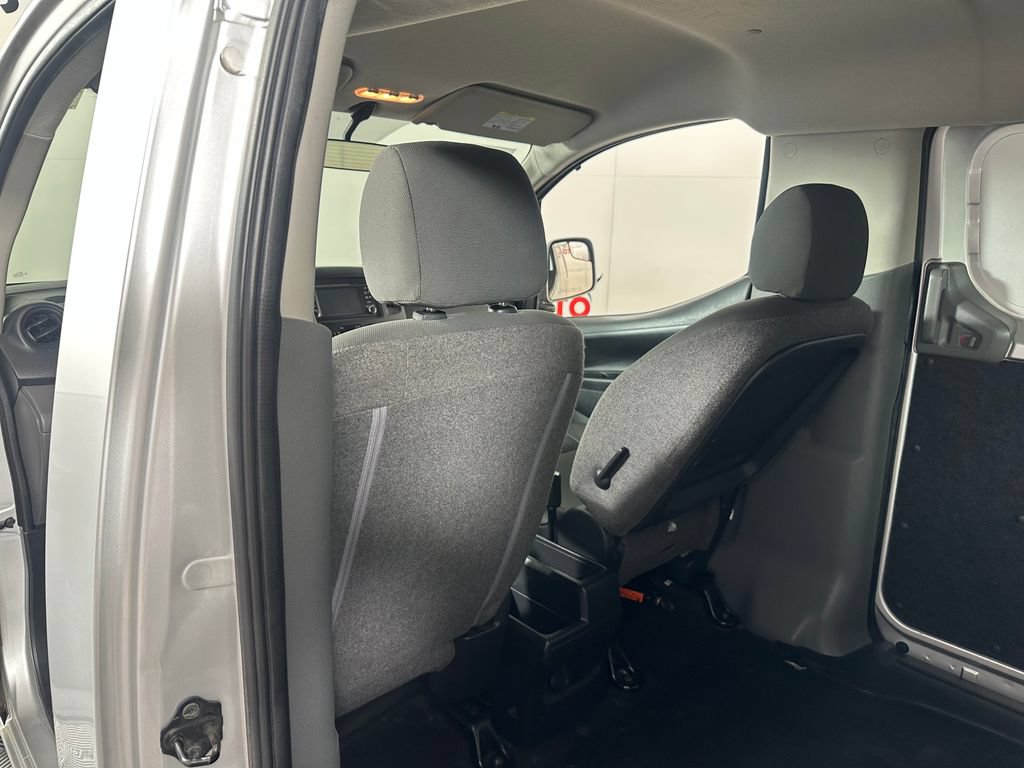 Used 2017 Chevrolet City Express LT w/ Technology Package FWD image 19