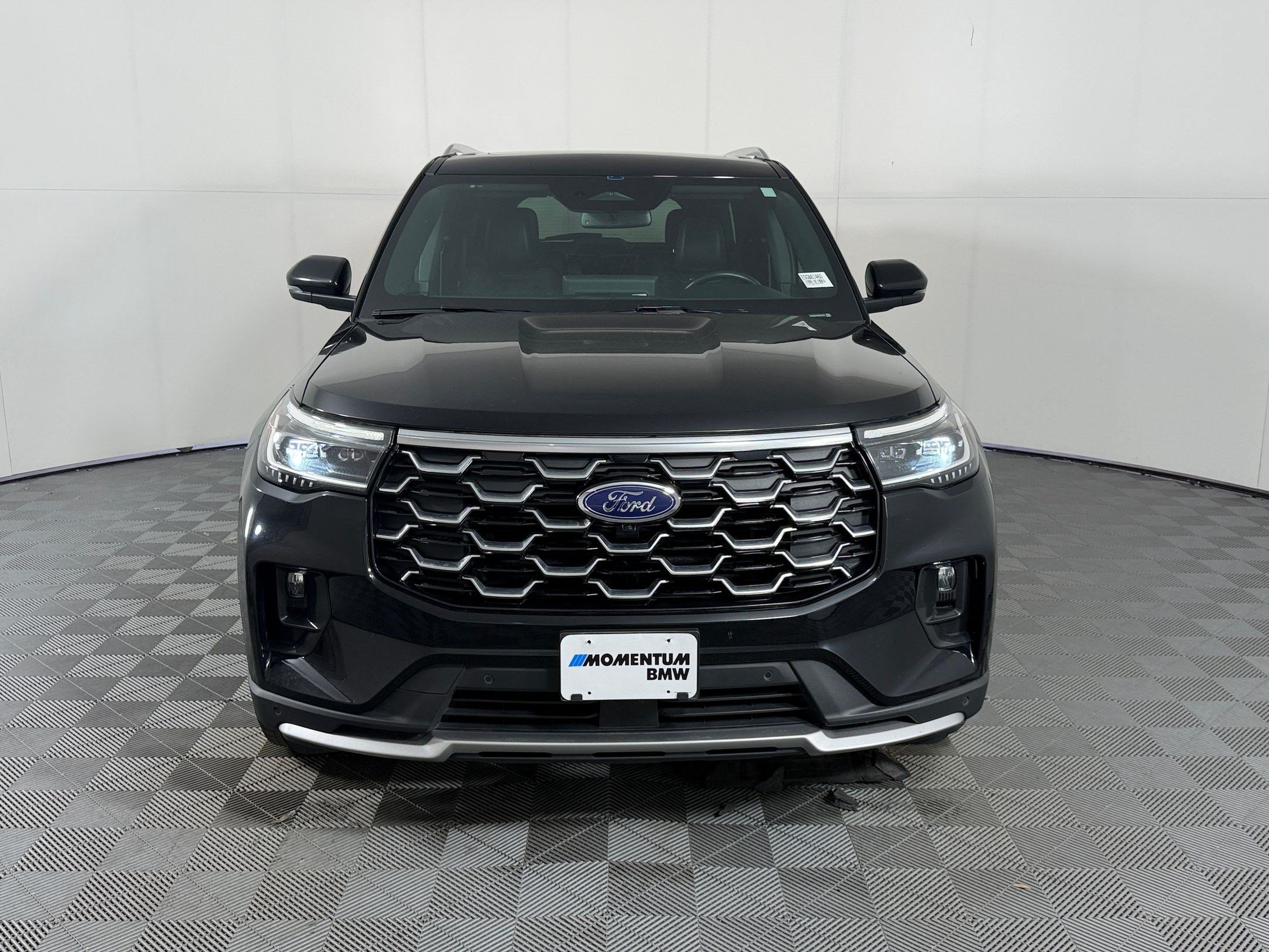 Used 2025 Ford Explorer Platinum w/ LUX Leather Package AWD/4WD image 6