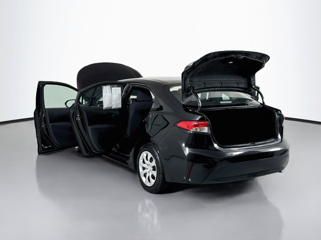 Used 2025 Toyota Corolla LE FWD image 21