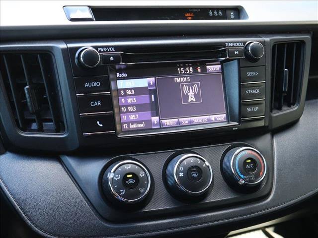 Used 2018 Toyota RAV4 LE w/ All Weather Liner Package AWD/4WD image 18