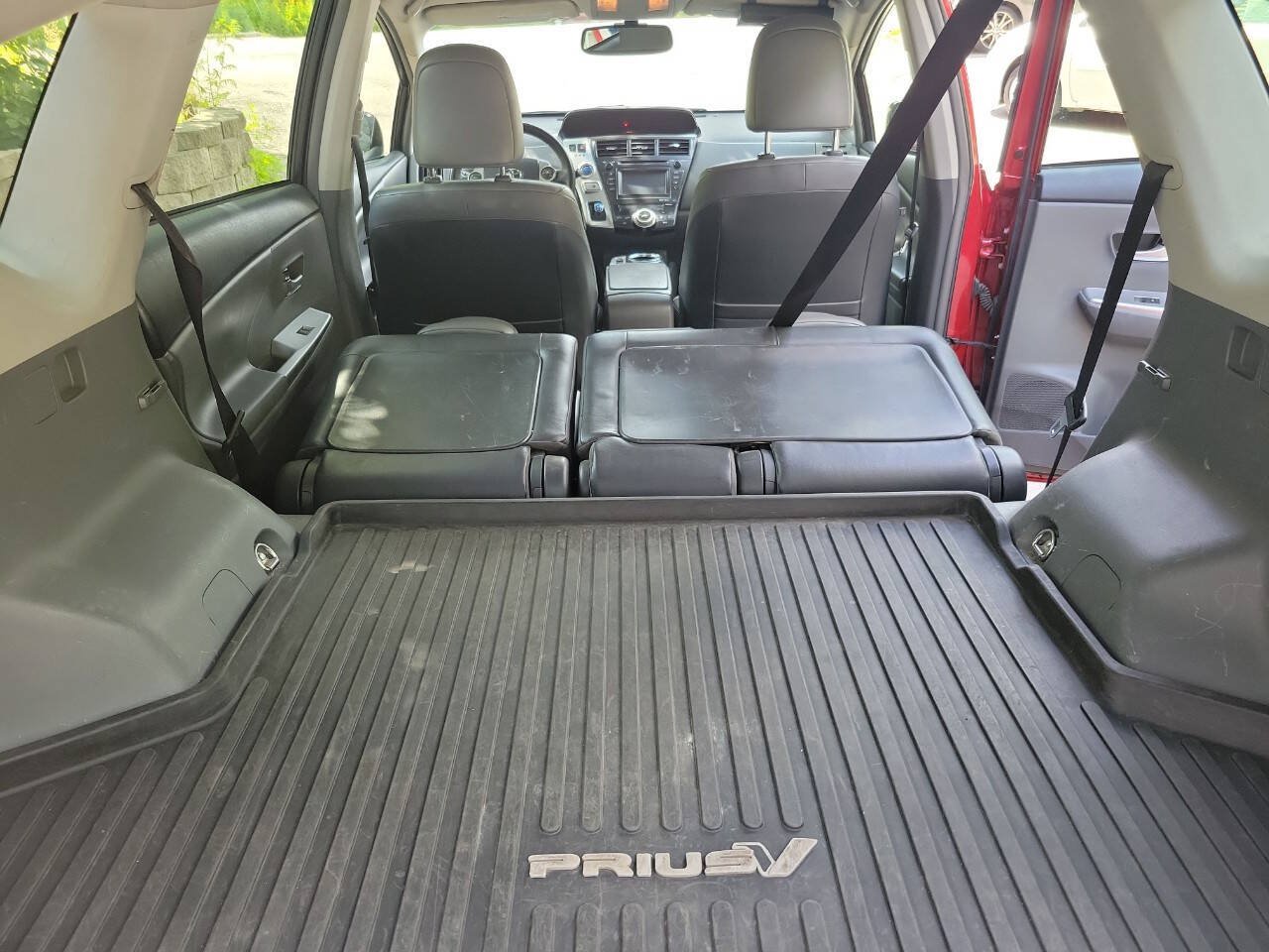 Used 2013 Toyota Prius V Five FWD image 19