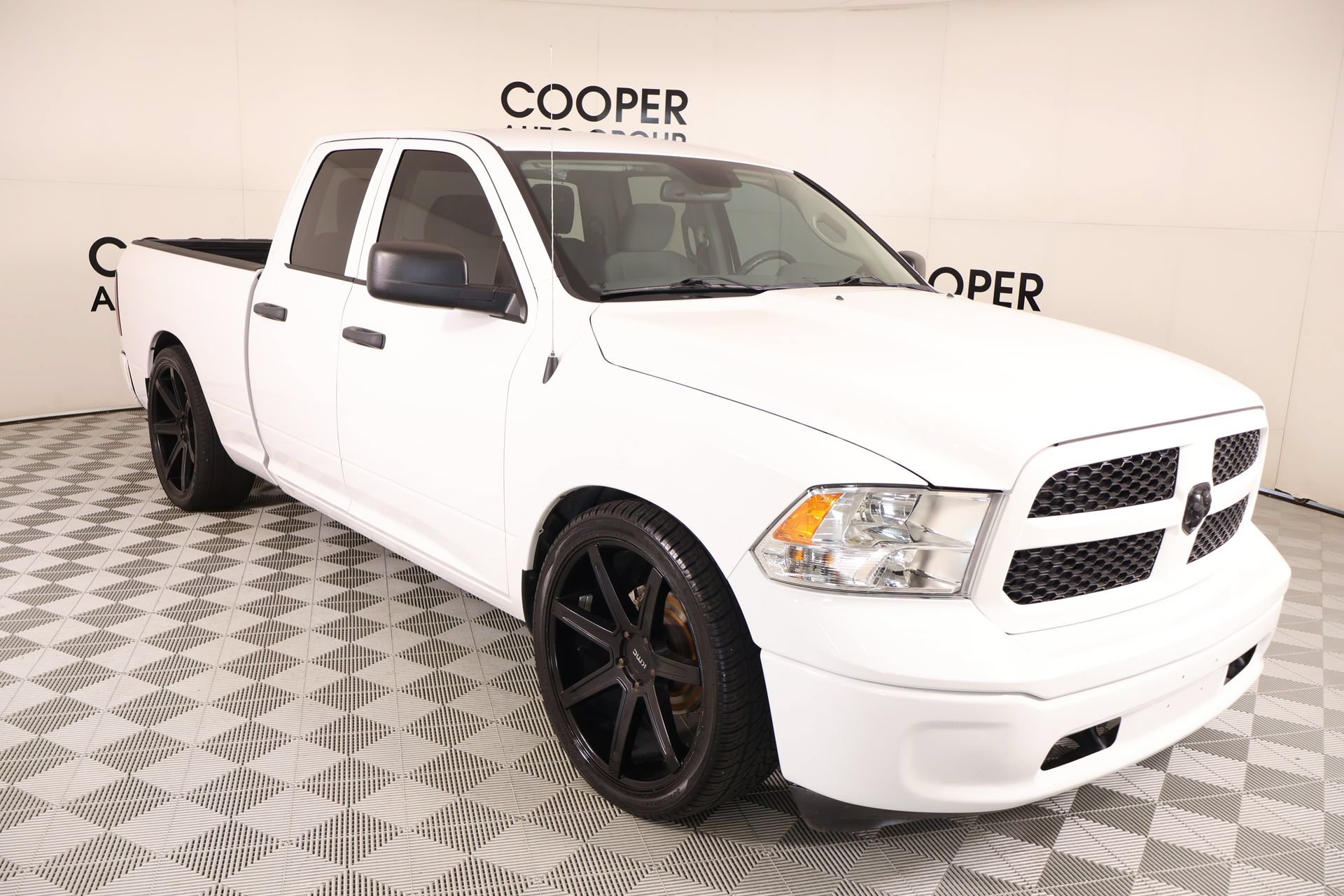 Used 2020 RAM 1500 Tradesman w/ Chrome Plus Package RWD video 1