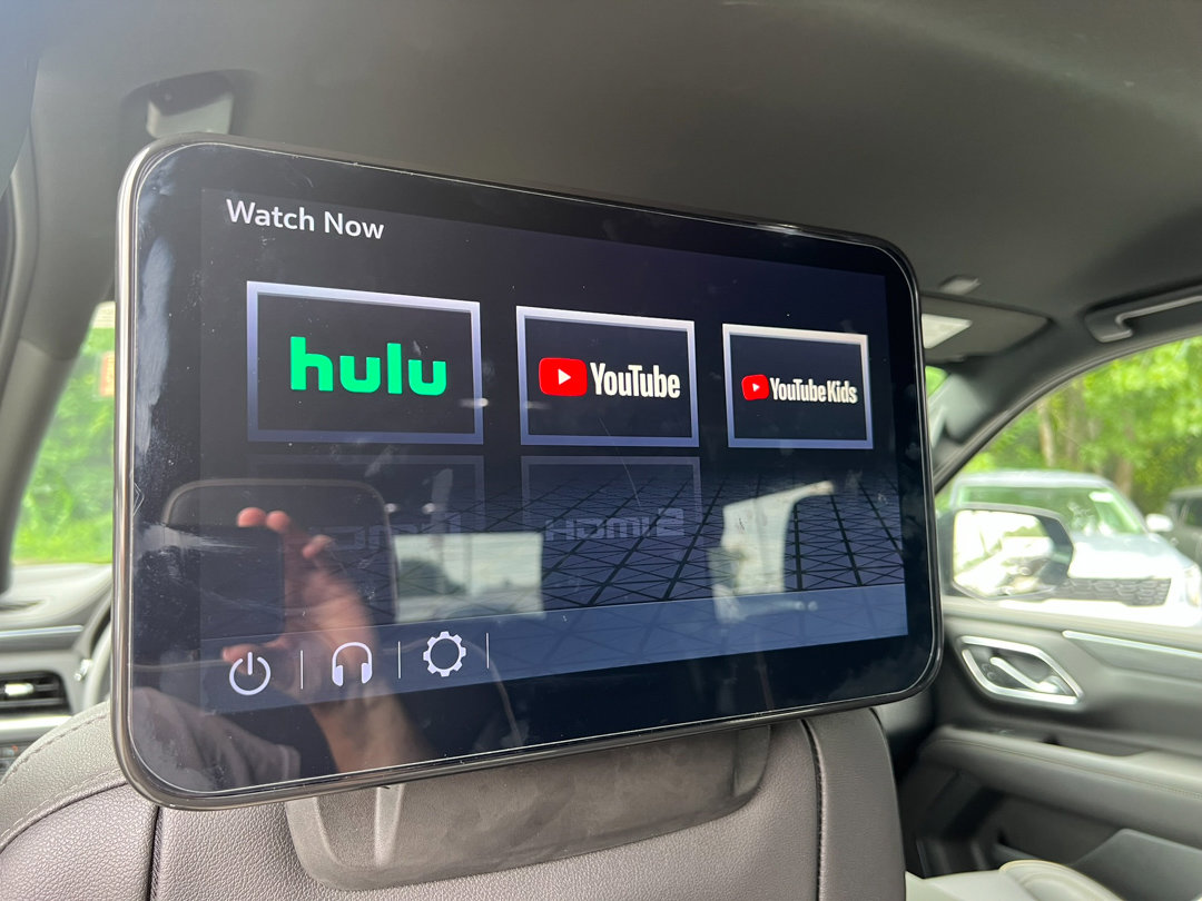 Used 2024 GMC Yukon SLT w/ SLT Luxury Package image 32