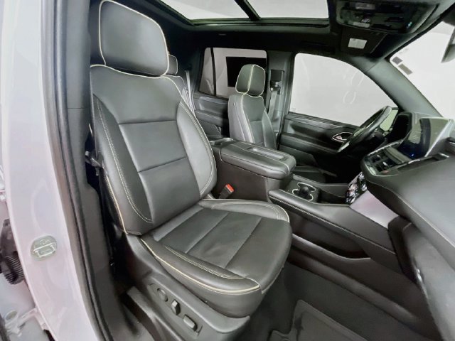 Used 2022 GMC Yukon SLT w/ SLT Premium Package AWD/4WD image 32