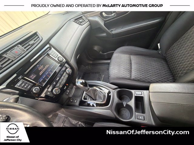 Used 2019 Nissan Rogue SV w/ Premium Package AWD/4WD image 27