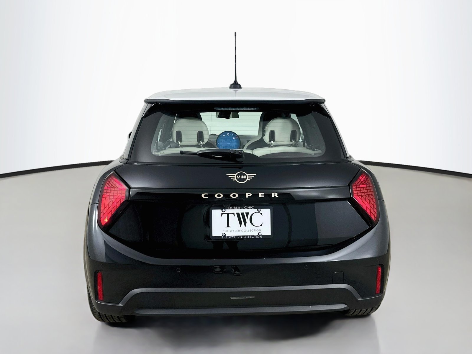 Certified 2026 MINI Cooper 2-Door Hardtop FWD image 6