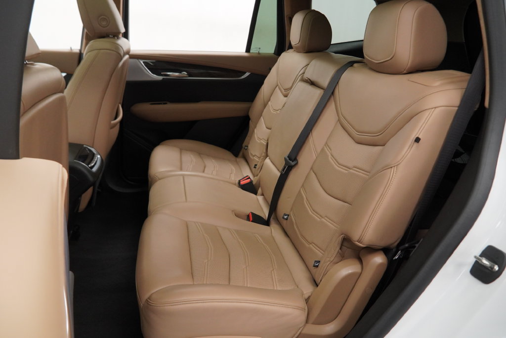 Used 2020 Cadillac XT6 Premium Luxury w/ Platinum Package FWD image 22