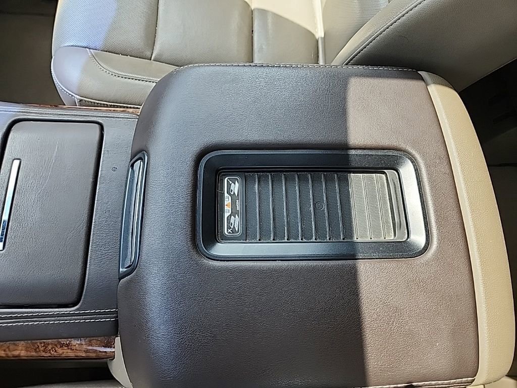 Certified 2020 Chevrolet Suburban Premier AWD/4WD image 25
