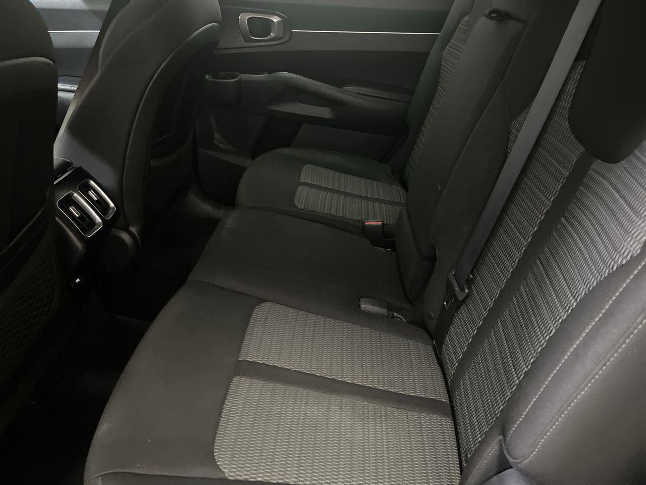 Used 2021 Kia Sorento LX image 21