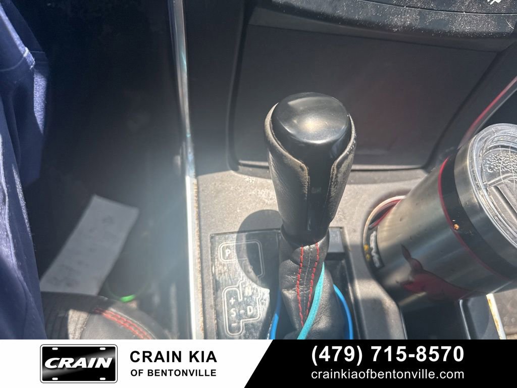 Used 2017 Toyota Camry SE FWD image 20