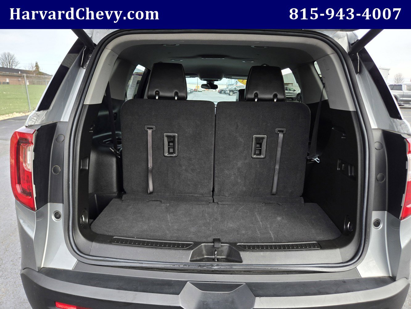 Used 2023 GMC Acadia SLT image 34