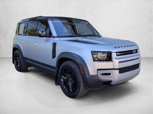 Used 2020 Land Rover Defender 110 First Edition image 3