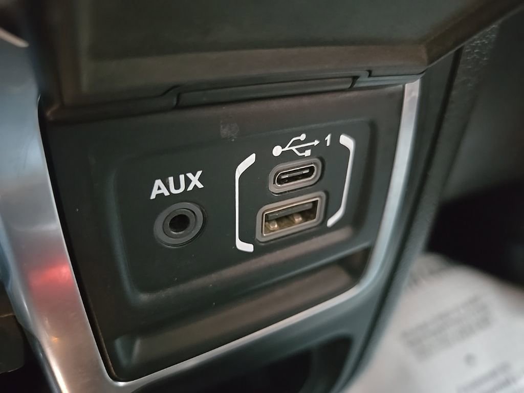 Used 2020 Jeep Wrangler Unlimited Sahara w/ Uconnect 4C Nav & Sound Group image 64