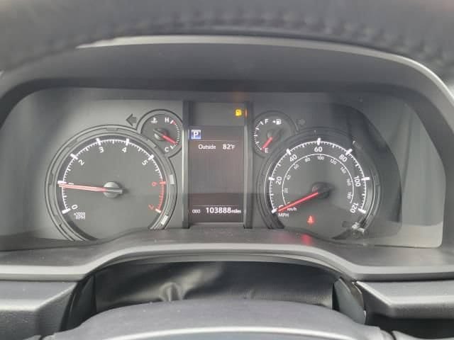 Used 2020 Toyota 4Runner SR5 AWD/4WD image 15