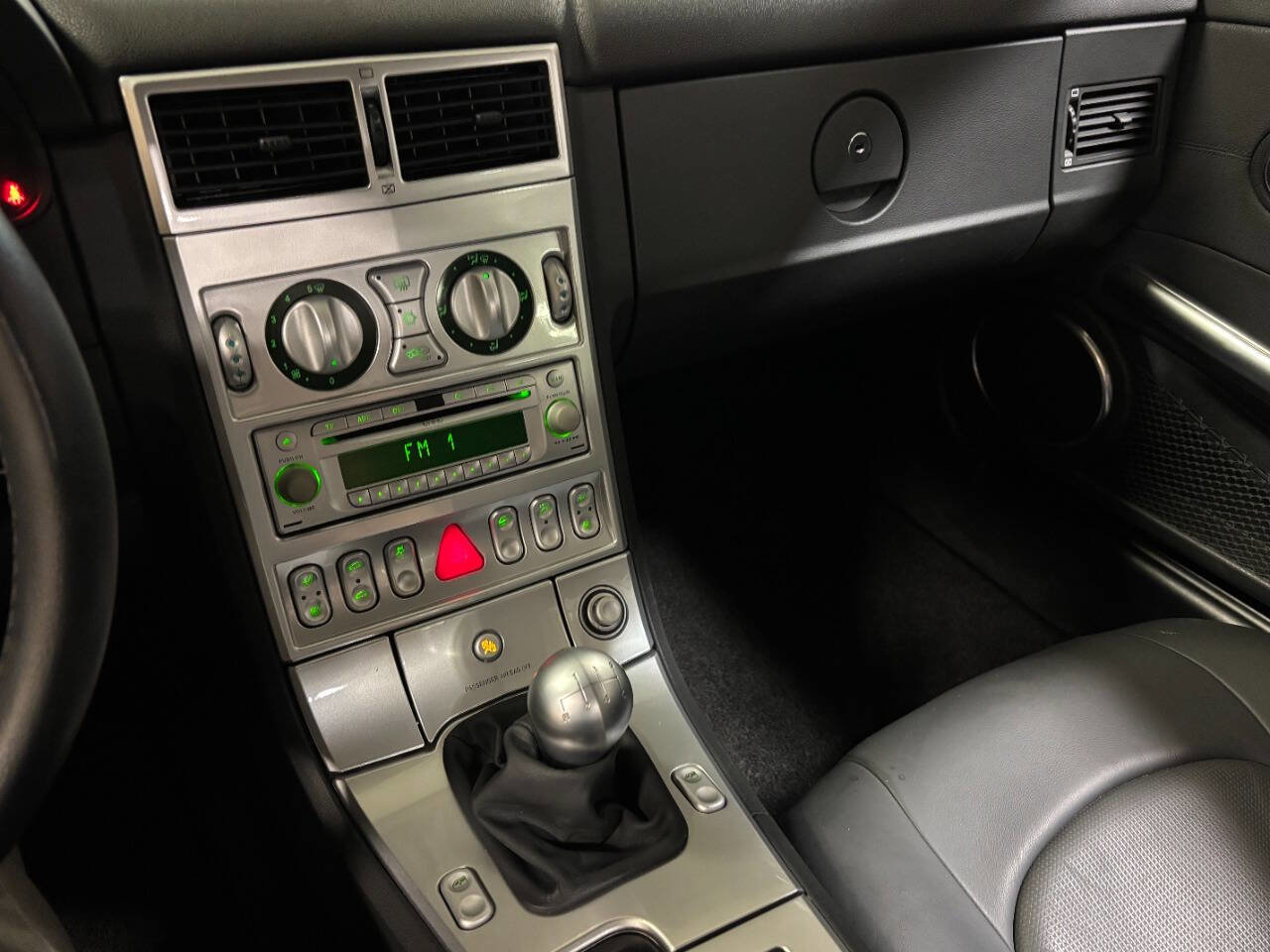 Used 2004 Chrysler Crossfire Coupe RWD image 32