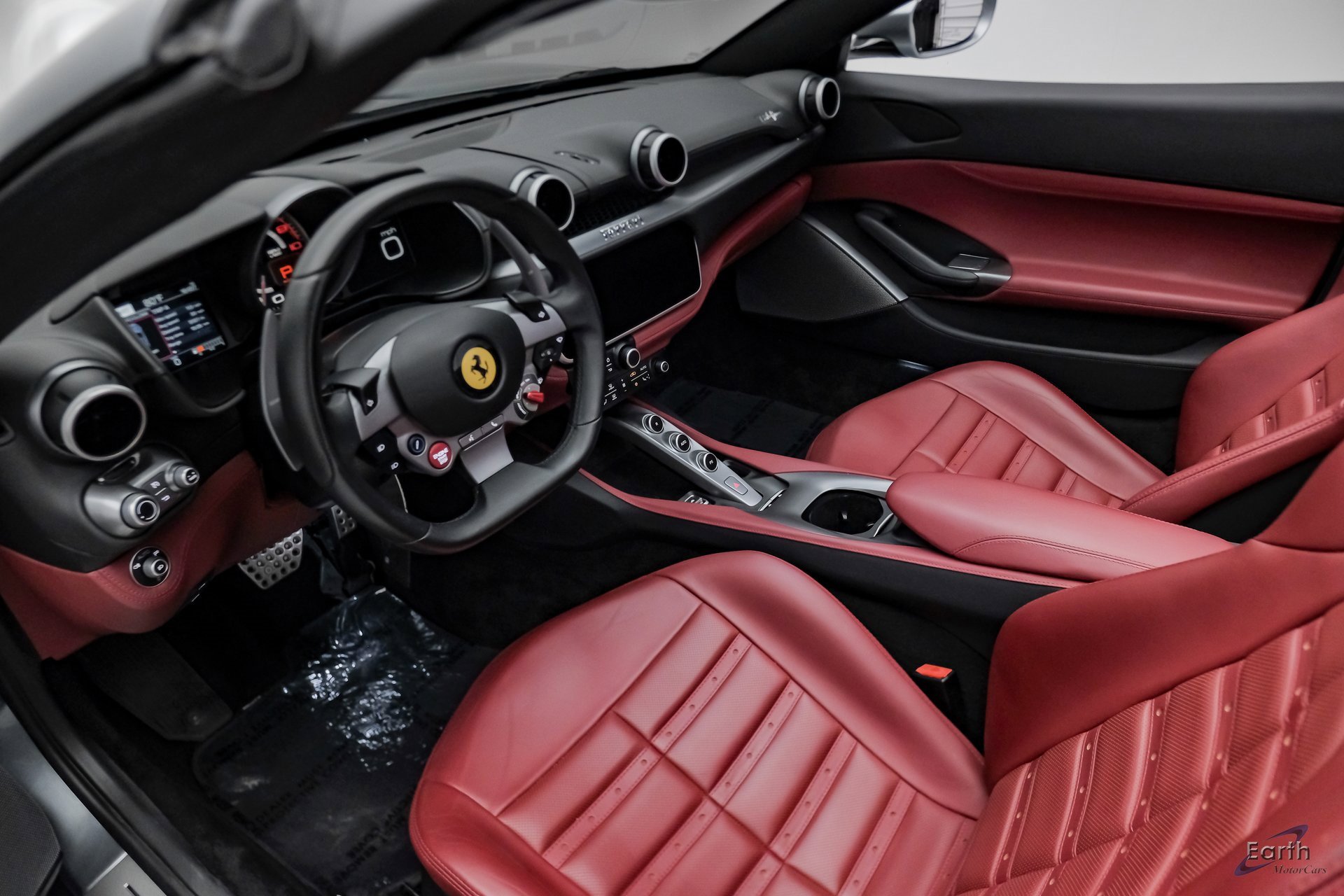 Used 2019 Ferrari Portofino image 53