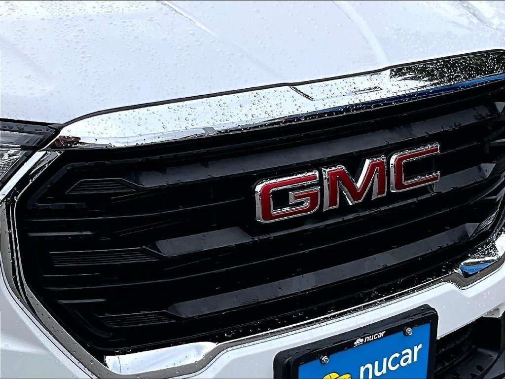 Used 2024 GMC Terrain SLE AWD/4WD image 30