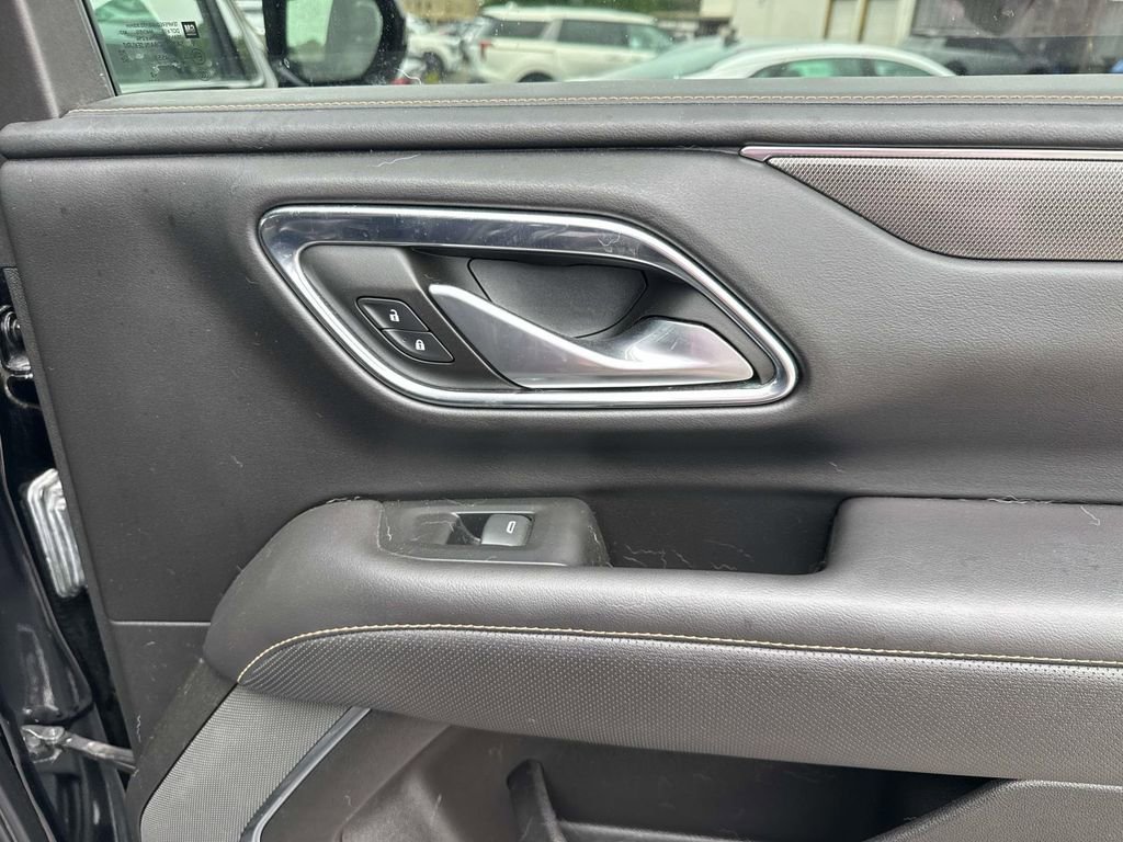 Used 2022 GMC Yukon AT4 AWD/4WD image 18