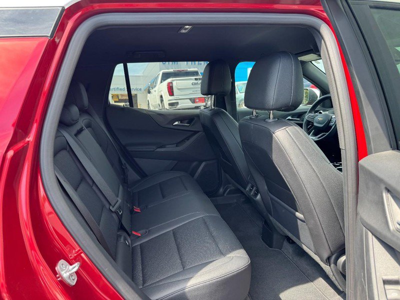 New 2026 Chevrolet Equinox LT w/ Convenience Package II FWD image 24