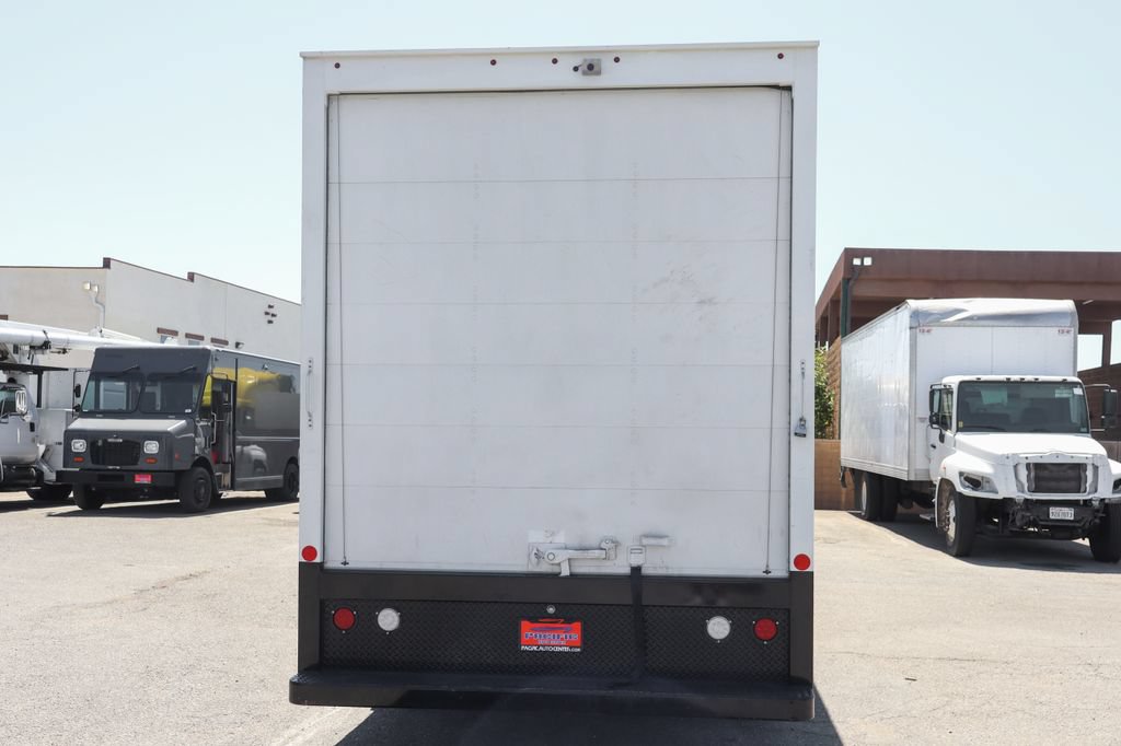 Used 2024 Ford E-450 and Econoline 450 Super Duty w/ Power Windows & Locks Group RWD image 7