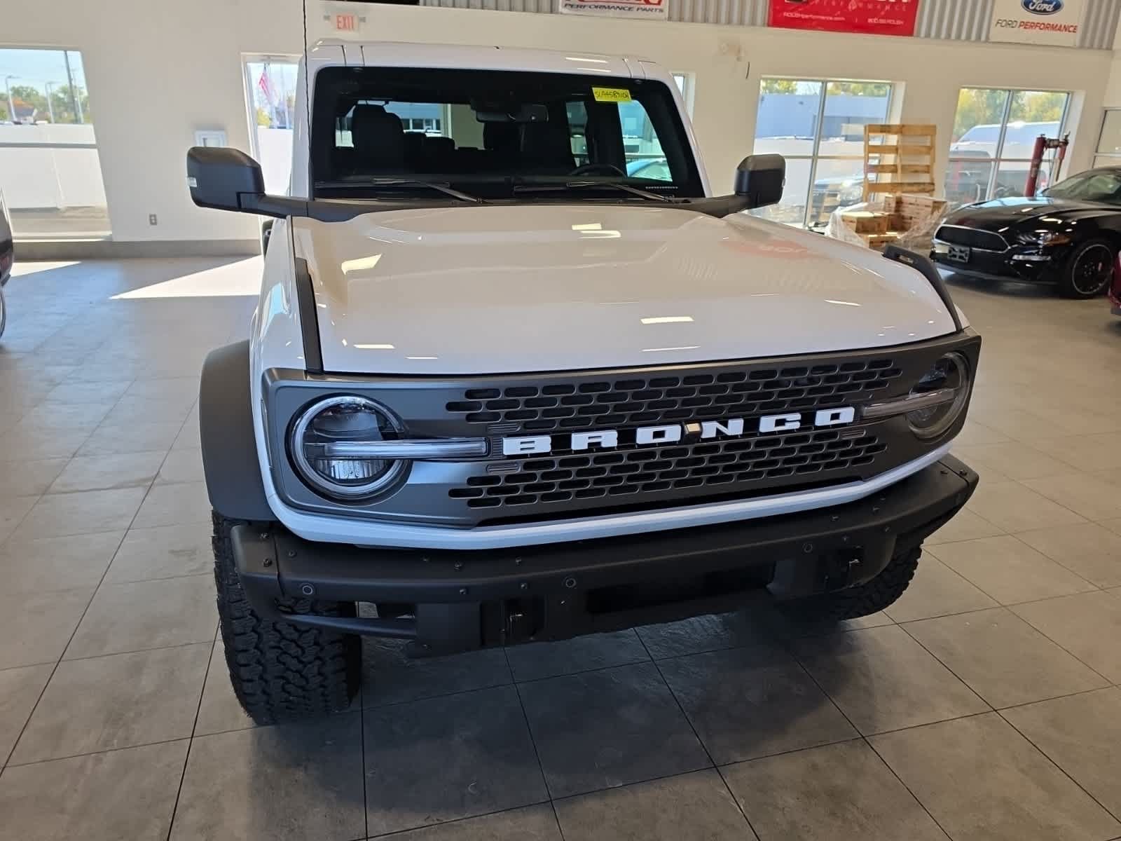 Used 2025 Ford Bronco Badlands AWD/4WD image 3