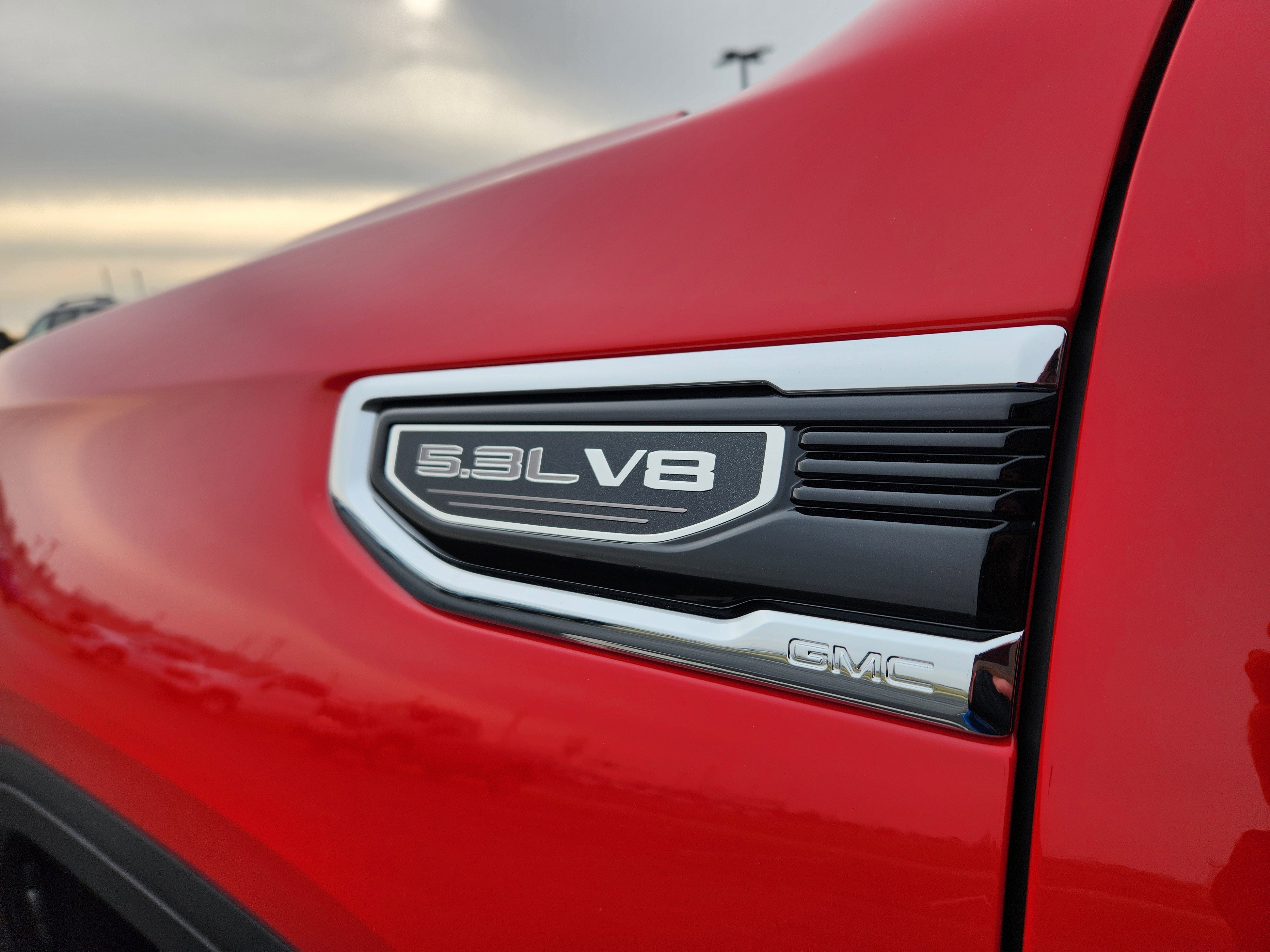 New 2026 GMC Sierra 1500 SLE image 7