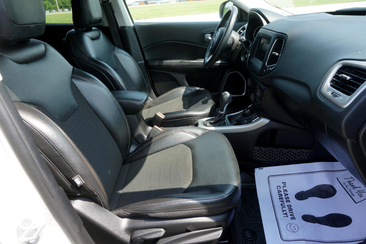 Used 2020 Jeep Compass Latitude image 25