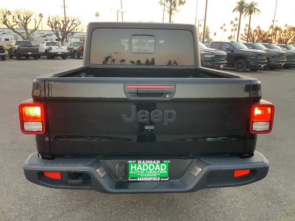 Used 2022 Jeep Gladiator Willys image 6