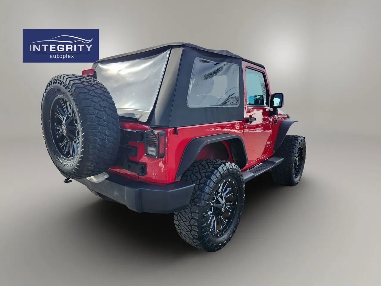 Used 2014 Jeep Wrangler Rubicon w/ Power Convenience Group image 3