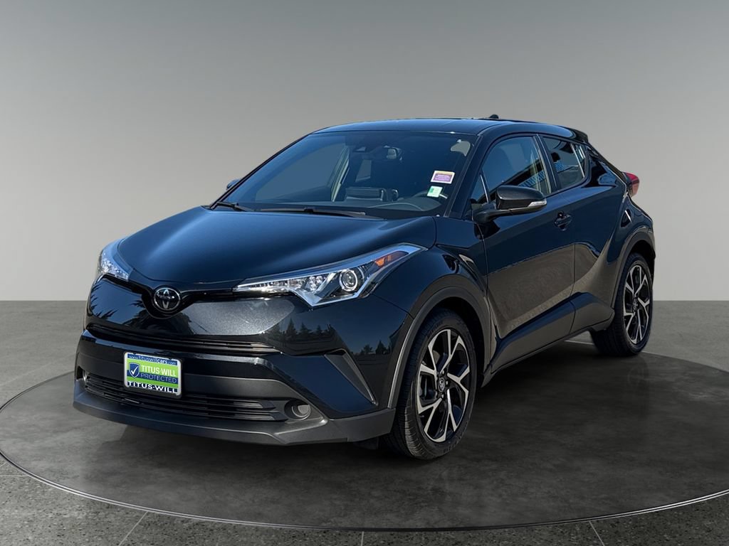 Used 2019 Toyota C-HR XLE FWD image 4