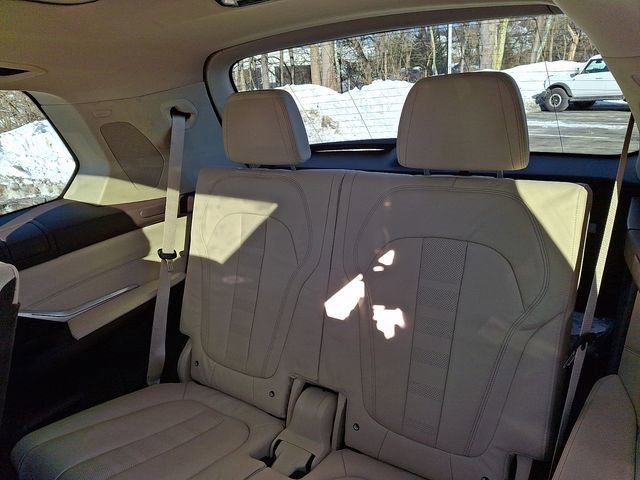 Used 2019 BMW X7 xDrive40i w/ Premium Package image 11