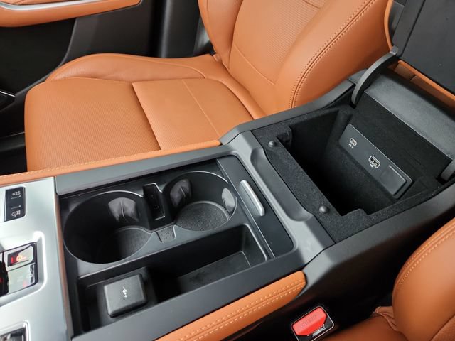 Used 2026 Jaguar F-PACE R-Dynamic S AWD/4WD image 45