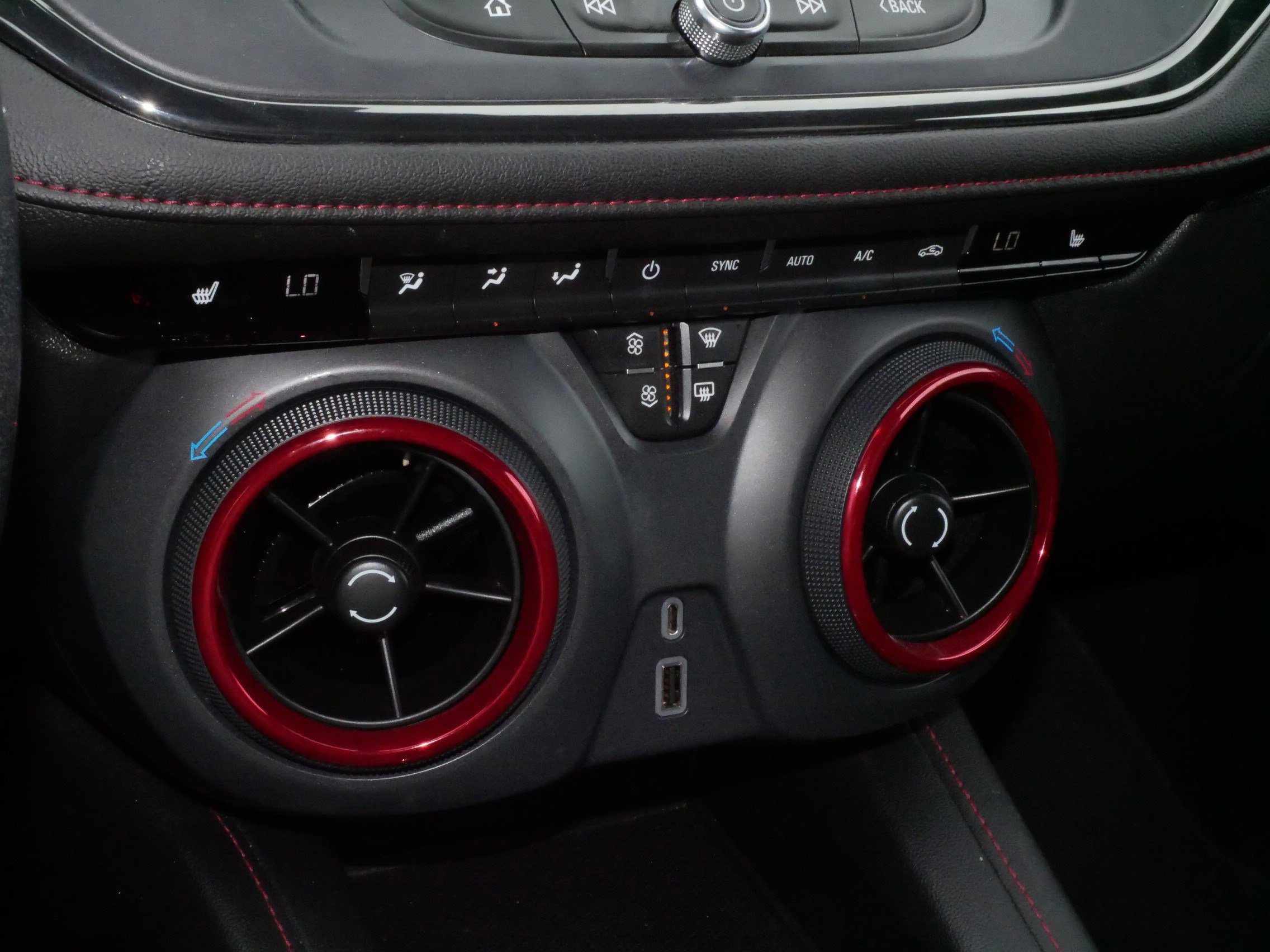 Used 2020 Chevrolet Blazer RS image 23